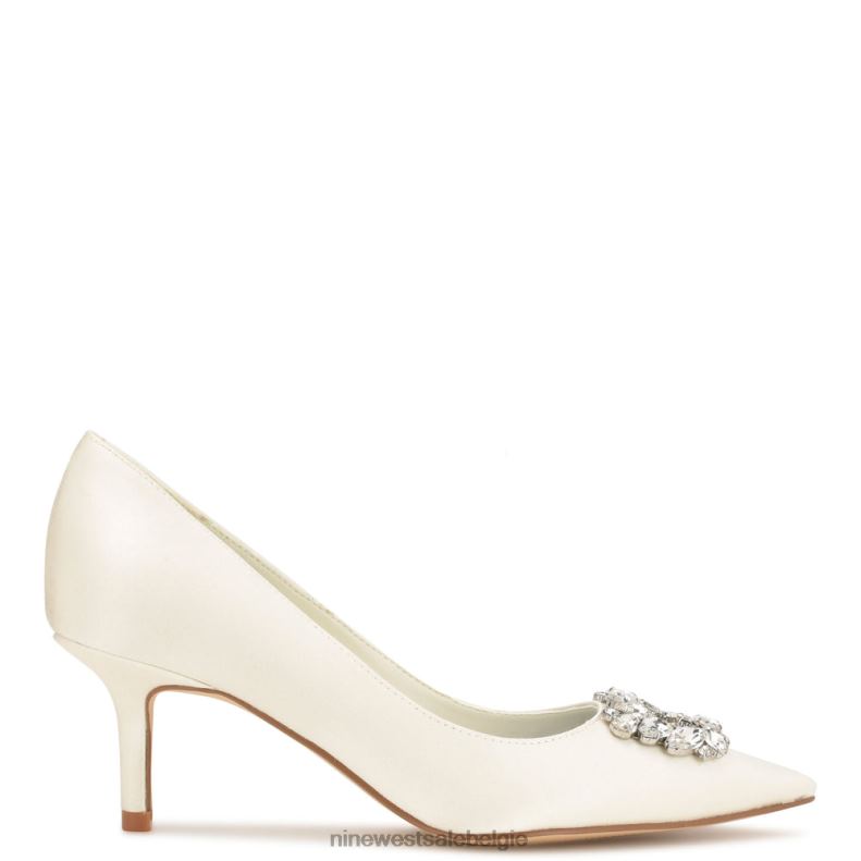 Nine West L48XT1166 ivoor kristal satijn avolon pumps met puntige neus