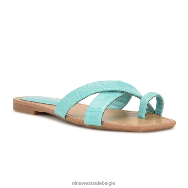 Nine West L48XT1076 aquablauw reliëf croco gestippelde platte sandalen